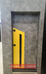 Входна врата 11